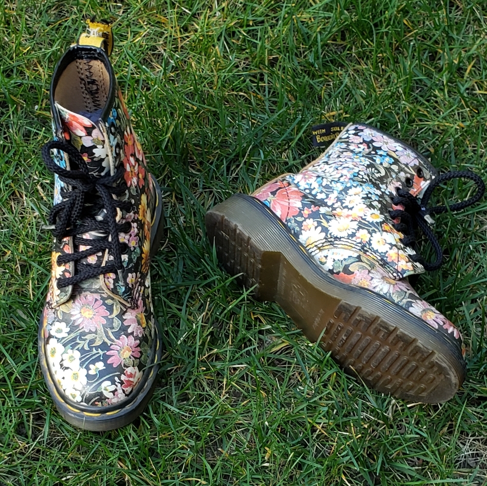 Dr. Martens VTG 90"s Floral Combat boot - Picture 2 of 13